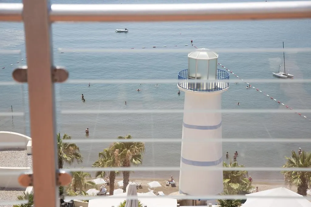 Lighthouse Beach Hotel 오르타켄트