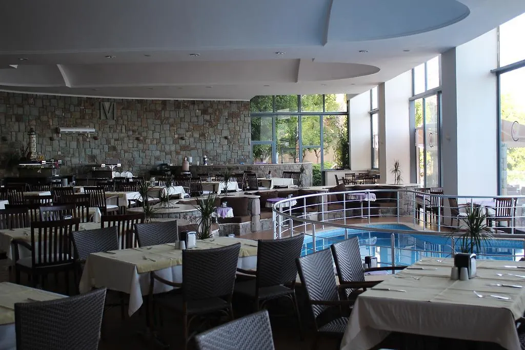 Lighthouse Beach Hotel Ortakentyahşi